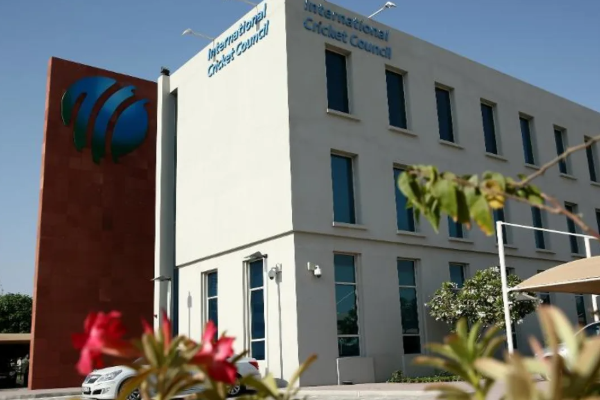 இனி ஜியோ ஹாட்ஸ்டாரில் கிரிக்கெட் பார்க்க முடியாதா? - புதிய ஒளிபரப்பாளரை தேடும் ஐசிசி | Jio Hotstar To Exit From Icc Broadcast Rights