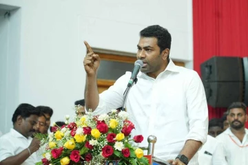 ரஜினியை மிரட்டலாம்... விஜய்யை மிரட்ட முடியாது: ஆதவ் அர்ஜூனா