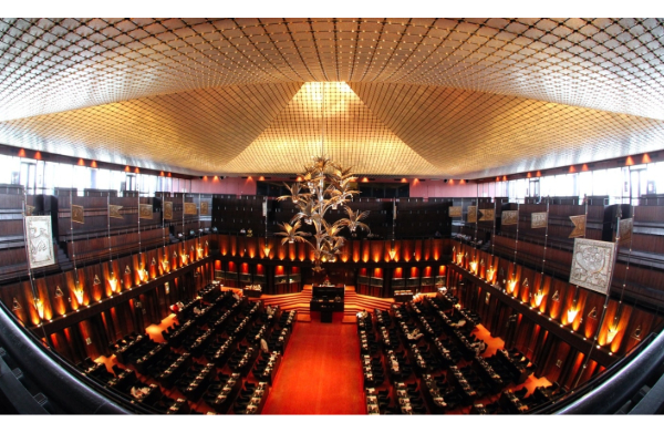 சிறிதரனை கடுமையாக சாடிய தயாசிறி எம்.பி | Sivagnanam Sritharan Dayasiri Jayasekara சிறிதரனை கடுமையாக சாடிய தயாசிறி எம்.பி | Sivagnanam Sritharan Dayasiri Jayasekara