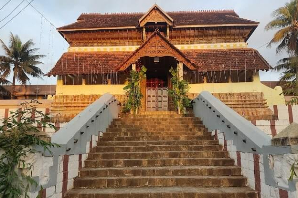 " சேர சாம்ராஜ்யத்தின் ஸ்ரீரங்கம் " எங்கு உள்ளது தெரியுமா? | Sree Adi Kesava Perumal Temple " சேர சாம்ராஜ்யத்தின் ஸ்ரீரங்கம் " எங்கு உள்ளது தெரியுமா? | Sree Adi Kesava Perumal Temple