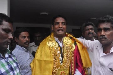 மீண்டும் இன்று தோற்கடிப்படுவாரா ஆர்னோல்ட்..! (video)