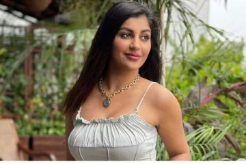 ‘உங்களை முதன்முதலில் நிர்வாணமாக பார்த்தது யார்?’- ரசிகரின் கேள்விக்கு தயங்காமல் பதிலளித்து வாயடைக்க செய்த யாஷிகா