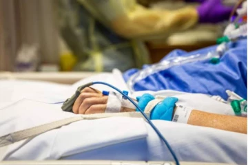 நிகழ்ச்சிக்கு போனது ஒரு குத்தமா? 70 பேர் மருத்துவமனையில் அனுமதி