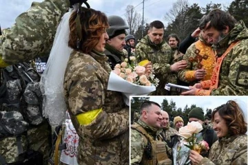 உக்ரைன் போர் மத்தியில் ராணுவ வீரர்கள் முன்னிலையில் இடம்பெற்ற திருமணம்: வைரலாகும் காணொளி