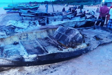 விஷமிகளின் நாசகாரச் செயல் - மூவர் கைது
