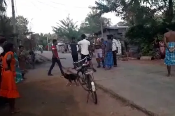 தீவிர மோதலாக மாறிய வாய்த்தர்க்கம் - இரத்த வாந்தியெடுத்து உயிரிழந்த இளைஞன்! | Jaffna Ilavalai Group Conflict Death Police Arrest