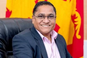 අපිට ඕනේ හැම කෙනාටම තමන්ගේම කියලා වාහනයක් පාවිච්චි කරන රටක් හදන්න'' - අමාත්‍ය විජිත හේරත්