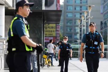 இரண்டு நாட்களில் இரண்டாவது கத்திக்குத்து; பள்ளி ஆசிரியரை குத்திய இளைஞர் கைது