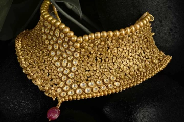 விடுமுறை நாளில் தங்கம் விலை எவ்வளவு தெரியுமா? இன்றைய நிலவரம்