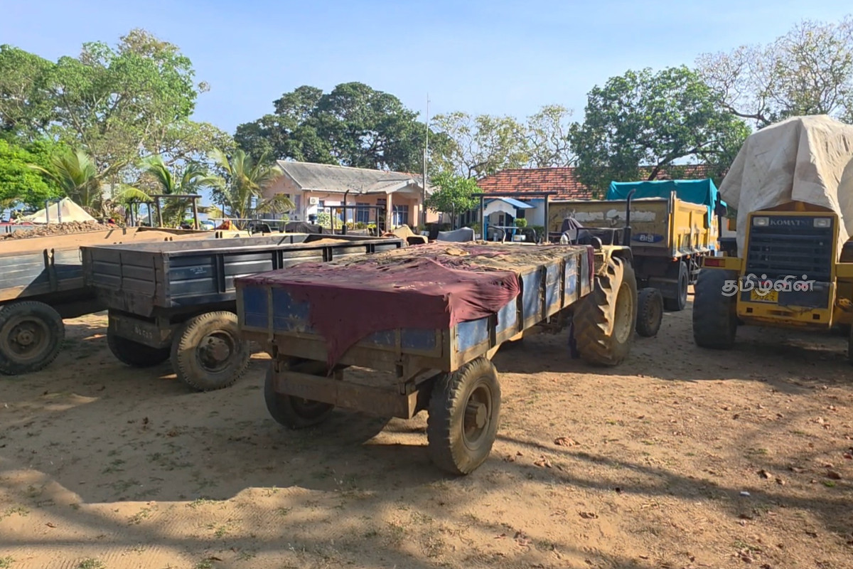 மூதூரில் சட்டவிரோத மணல் அகழ்வில் ஈடுபட்ட நால்வர் கைது! | Four Arrested For Illegal Sand Mining