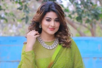 பச்சை நிற சுடிதாரில் சினேகாவின் அழகிய புகைப்படங்கள்