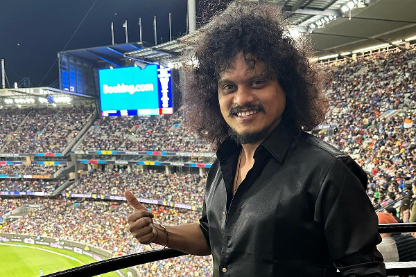 விஜய் டிவி புகழ் செல்போனை திருடி கொண்டு ஓடிய நபர்.. 