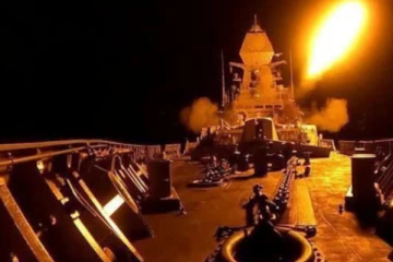 இந்தியா - பாகிஸ்தானிடையே போர் பதற்றம் ; பற்றி எரியும் கராச்சி துறைமுகம்?