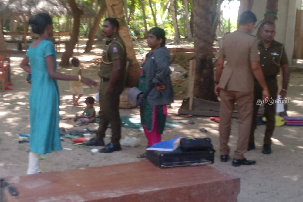 அல்லைப்பிட்டியில் பகுதியில் தீ விபத்து - கட்டங்கள் உட்பட பெறுமதியான நூல்கள் எரிந்து நாசம் | Fire Breaks Out In Allaipitiya Area