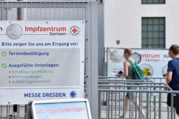 கொரோனா தடுப்பூசி செலுத்தவேண்டிய செவிலியர் வேண்டுமென்றே செய்த செயல்... ஜேர்மனியில் ஆயிரக்கணக்கானவர்களுக்கு குழப்பத்தை ஏற்படுத்தியுள்ள விடயம்...