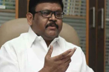 விதிமுறையை மீறியதால் அதிமுக வேட்பாளர் வைகைச்செல்வன் மீது வழக்குப்பதிவு