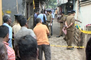 புலோப்பளை கிழக்கில் தீக்கிரையான வீடு - சொத்துக்கள் சேதம்