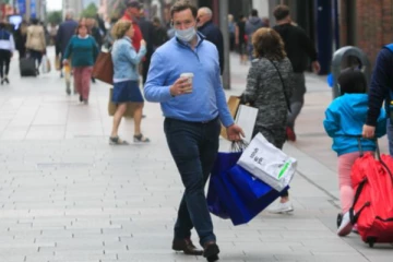 மாஸ்க் அணிய தேவையில்லை; அமெரிக்க அதிரடி