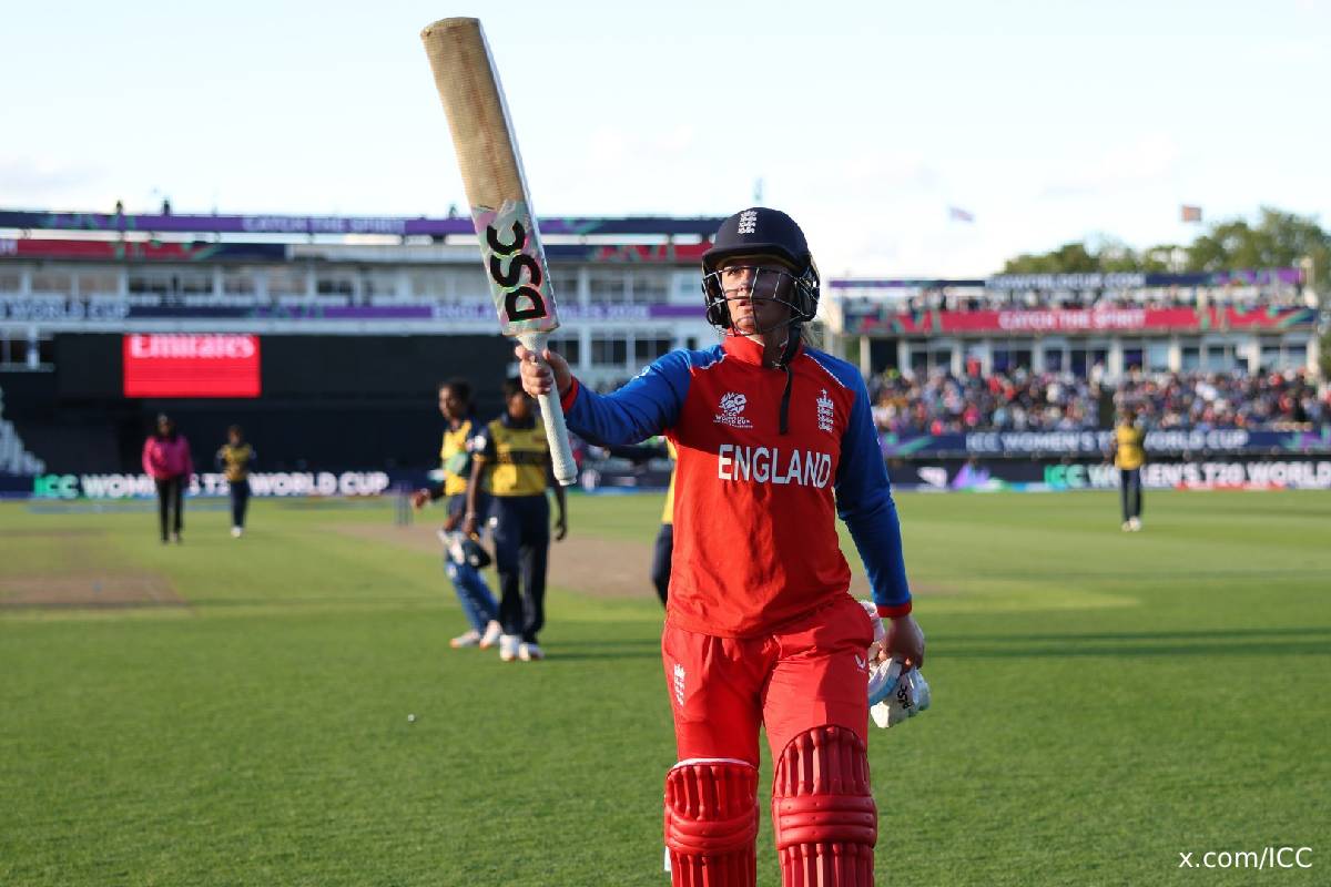 மகளிர் T20 உலக கிண்ணம்; வயட்-ஹாட்ஜ் சதத்தால் இலங்கையை வீழ்த்திய இங்கிலாந்து | Danni Wyatt Century Leads Eng Won Vs Sl In Wt20 Wc மகளிர் T20 உலக கிண்ணம்; வயட்-ஹாட்ஜ் சதத்தால் இலங்கையை வீழ்த்திய இங்கிலாந்து | Danni Wyatt Century Leads Eng Won Vs Sl In Wt20 Wc