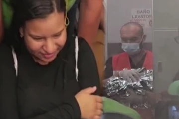 30,000 அடி உயரத்தில் நடுவானில் குழந்தை பெற்றெடுத்த பெண்: குழந்தை எந்த நாட்டுக் குடிமகள்?