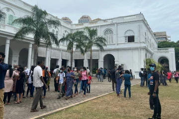 பொருளாதார வீழ்ச்சிக்கு ராஜபக்ச அரசியல் வம்சமே காரணம் - மக்கள் ஆதங்கம்