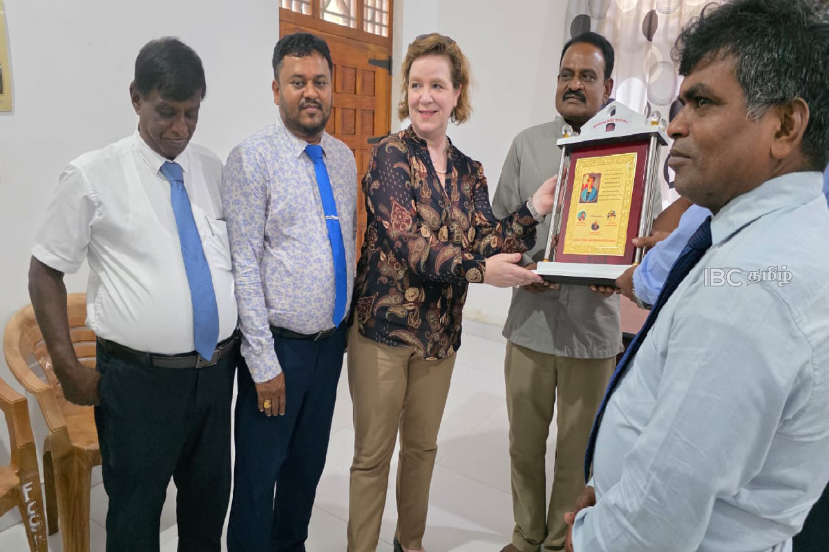 மட்டக்களப்பு, அம்பாறை மாவட்ட மக்கள் பிரதிநிதிகளுடன் கனேடியத் தூதுவர் சந்திப்பு! | Canadian Ambassador Visit Ampara