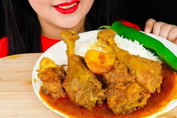 காலை வெறும் வயிற்றில் தப்பிதவறி கூட இந்த 7 உணவுகளை சாப்பிடாதீங்க.. மோசமான விளைவுகளை ஏற்படுத்துமாம்!