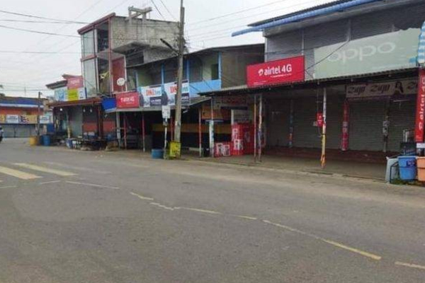 கொரோனா அச்சுறுத்தல்: திருகோணமலையில் அதிரடியாக முடக்கப்பட்ட கடைகள்! | Corona Threat Shops Shut Down In Trincomalee