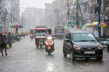 தமிழகத்தில் மூன்று நாட்களுக்கு கனமழை பெய்யும்.., எந்தெந்த மாவட்டங்களில் தெரியுமா?