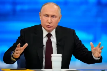 காசா பகுதியை பாருங்கள்! உக்ரைன் மீதான ரஷ்யாவின் ராணுவ நடவடிக்கையும் ஒன்றல்ல - விளாடிமிர் புடின் அதிரடி பதில்