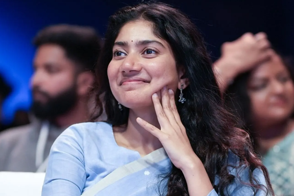 Filmfare விருது விழாவுக்கு சாய் பல்லவி அணிந்திருந்த ஆடையின் விலை எவ்வளவு தெரியுமா? இதோ | Actress Sai Pallavi Pearl Embroidered Kurta Price