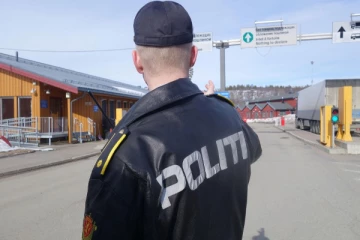 ட்ரோன்ளுடன் சிக்கிய 50 வயதான ரஷ்யா நபர் கைது!