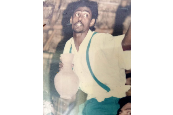 நடிகர் பசுபதியா இது..! இளம் வயதில் எப்படி இருக்கிறார் பாருங்க | Actor Pasupathy Photo Gone Viral In Net