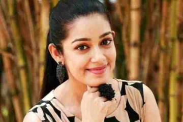 பிரபல நடிகை சாயா சிங் வீட்டில் ஏற்பட்ட சோகம்.. அதிரடி முடிவு எடுத்த நடிகை