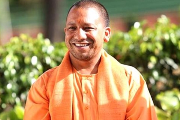 பல ஆண்டுகளுக்குப் பிறகு தாயை சந்தித்த யோகி... - நெகிழ்ச்சி சம்பவம் - வைரலாகும் புகைப்படம் - தமிழ்நாடு