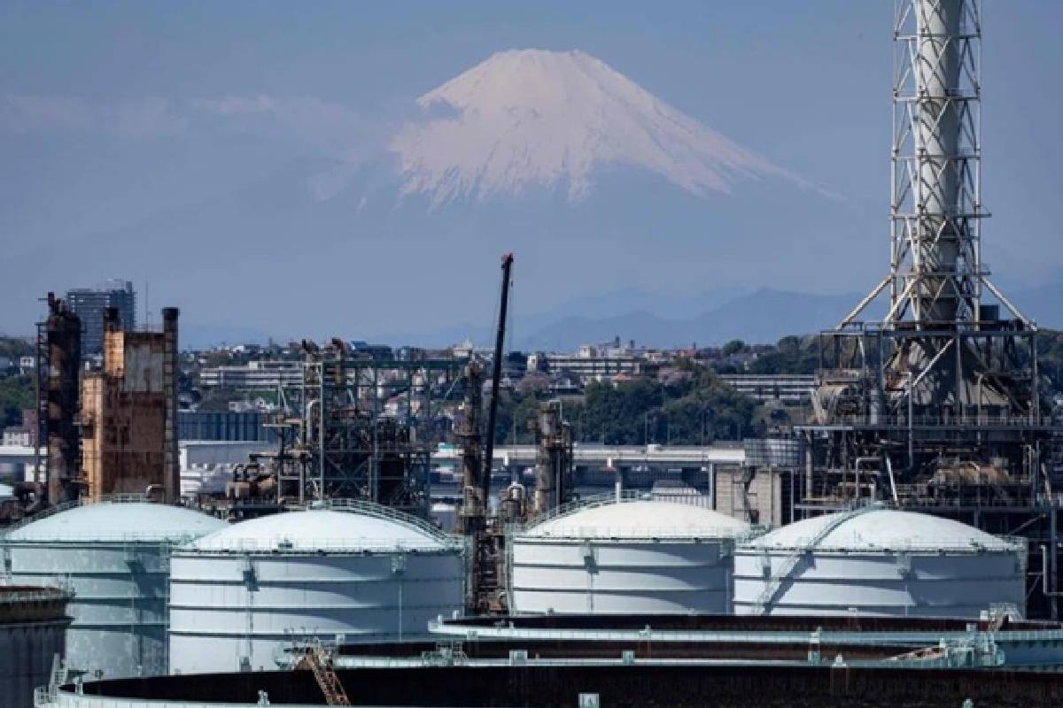 தென்கிழக்கு ஆசியாவுக்கு எரிபொருள் பாதுகாப்பு உறுதி செய்ய ஜப்பான் நடவடிக்கை | Japan Moves To Ensure Fuel Security Southeast Asia தென்கிழக்கு ஆசியாவுக்கு எரிபொருள் பாதுகாப்பு உறுதி செய்ய ஜப்பான் நடவடிக்கை | Japan Moves To Ensure Fuel Security Southeast Asia