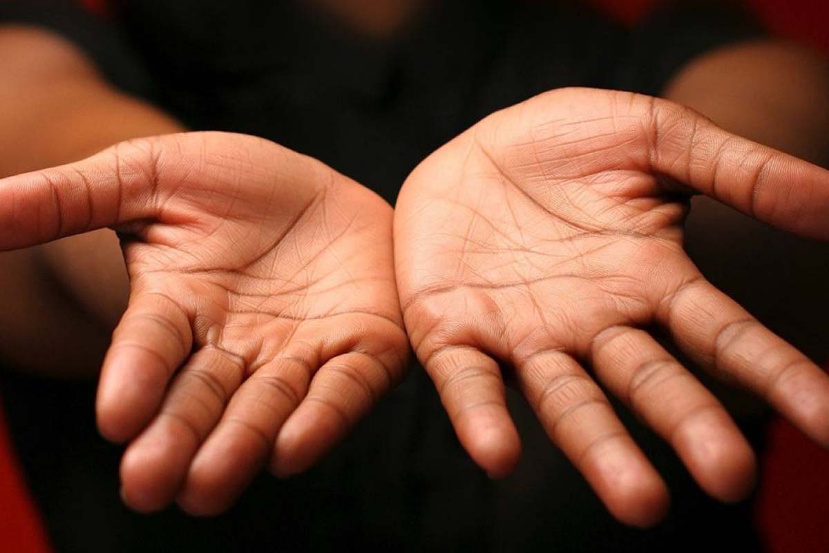 காலையில் எழுந்ததும் இந்த தவறை மட்டும் செய்யாதீங்க... எதிர்மறை ஆற்றல் அதிகரிக்குமாம் | Dos And Don T When You Wake Up In The Morning