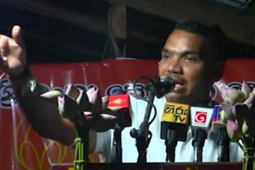 පාස්කු බෝම්බකරු ජේවීපී එකේ ජාතික ලැයිස්තුවෙන්.. ගෝඨා ජනාධිපති කරවන්න ජෙවීපී එකත් සපෝට් කළා - නාමල් එළි කරයි [VIDEO]