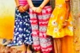 දියණිවරුන් තිදෙනෙකු සමග එක් වේලකින් කුසගිනි නිවාගෙන නිවසක් නොමැතිව දුක් විඳින අසරණ දරු පවුල..
