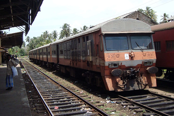 ரயில் சேவைகள் பாதிப்பு! | Train Services Affected