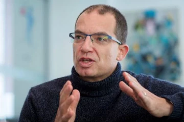 கொரோனா பிடியிலிருந்து உலகிற்கு எப்போது தான் விடிவுக்காலம் பிறக்கும்? உண்மையை போட்டுடைத்த பிரெஞ்சு கோடீஸ்வரர்