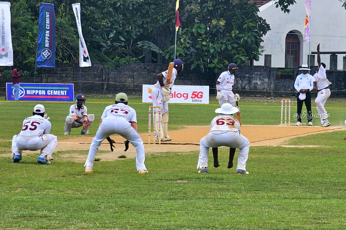 பொன் அணிகளின் போர் சமநிலையில் நிறைவு! | Sports Competition Between Schools In Jaffna
