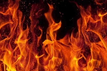 වෙළඳසැලක් හදිසියේම ගිනිගනී..!