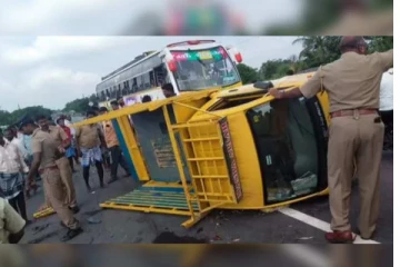 விழுப்புரம் அருகே வாகனம் கவிழ்ந்து விபத்து… 15 பேரின் நிலை என்ன?