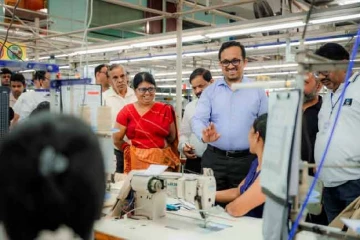 මිල අඩු ආනයනික භාණ්ඩ ගැන පැමිණිලි කරන්නැයි ඇමැති හඳුන්නෙත්ති කියයි