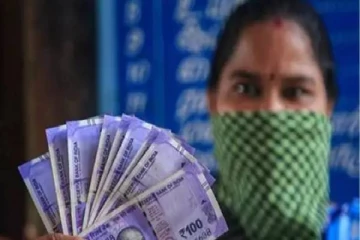 குடும்ப தலைவிகளுக்கு ரூ.1000 வழங்கும் திட்டம் - தமிழக அரசு திடீர் முடிவு..!